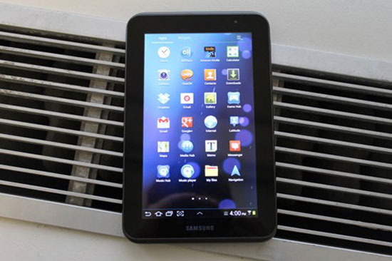 VÌ SAO LAPTOP CẦN QUẠT TẢN NHIỆT CÒN TABLET THÌ KHÔNG?